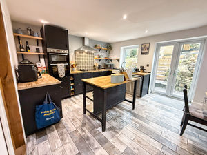 Photo 15- click for photo gallery